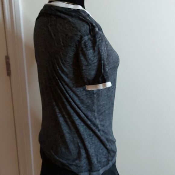 Forever21 grey tee sz. M NWOT - Picture 3 of 5